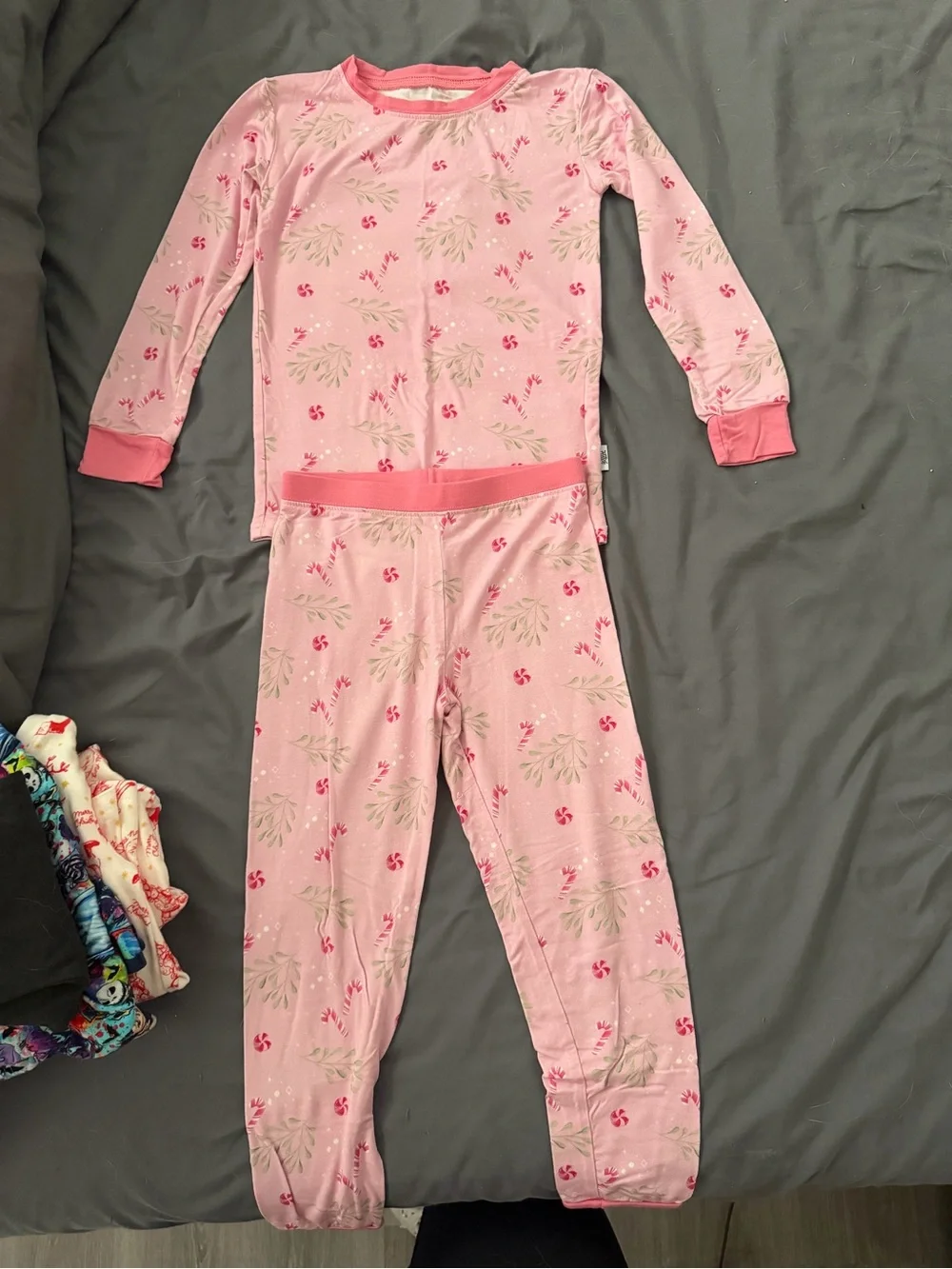 Fletch Pretty Peppermint Candy Cane Christmas PJ Set 3T GUC
